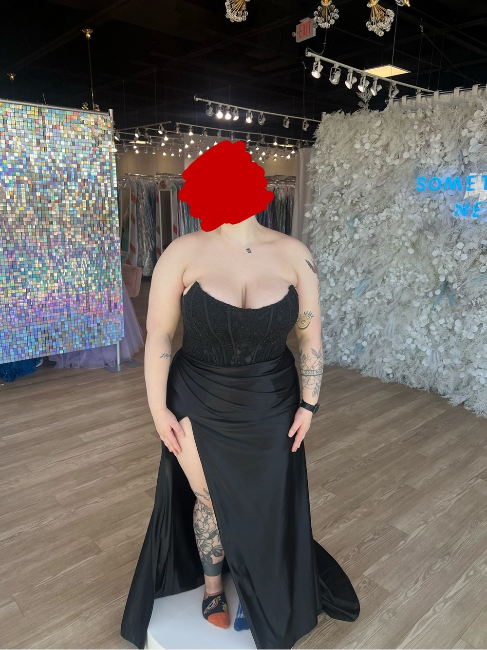 Elegant Black Strapless Evening Gown